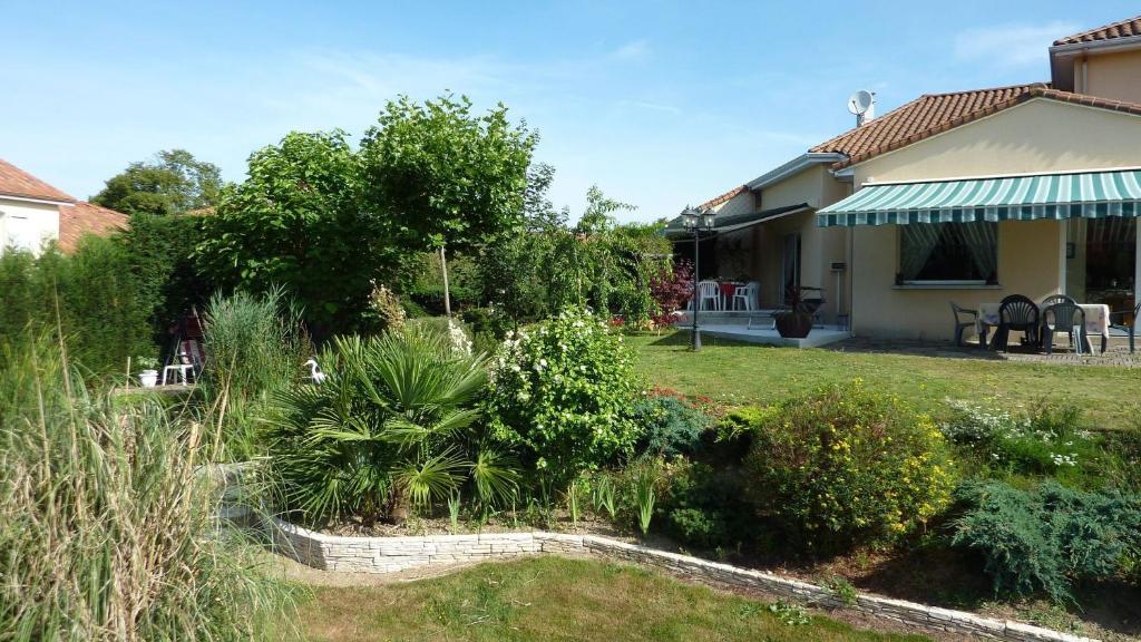 Chambres D'Hotes De L'Auraine ลิมอจส์ ภายนอก รูปภาพ